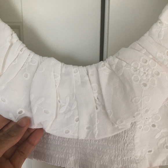 🛑❌SOLD❌🛑on ♏️Zara White Embroidered Top - Picture 5 of 13